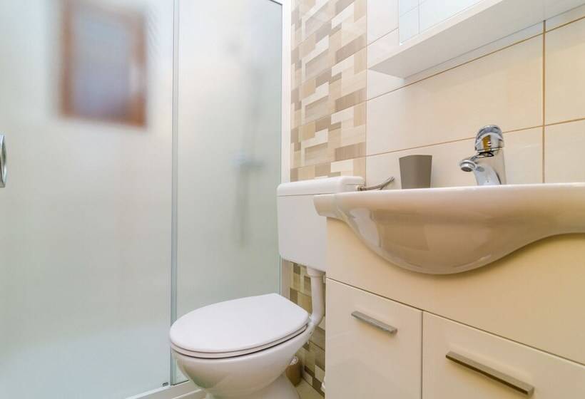 기본룸, Cina Apartments