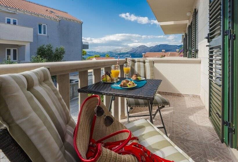 침실1개 아파트 발코니 바다 전망, Cina Apartments