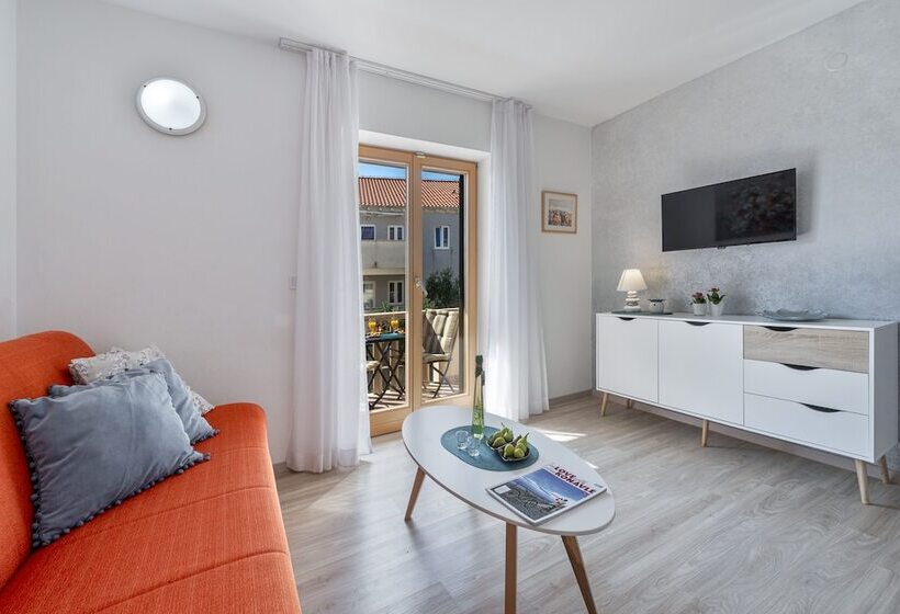 침실1개 아파트 발코니 바다 전망, Cina Apartments