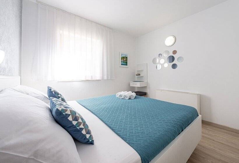 침실1개 아파트 발코니 바다 전망, Cina Apartments