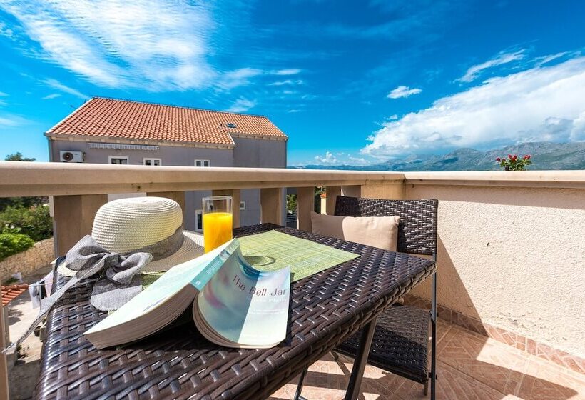 발코니가 있는 바다전망 스탠다드 스튜디오, Cina Apartments