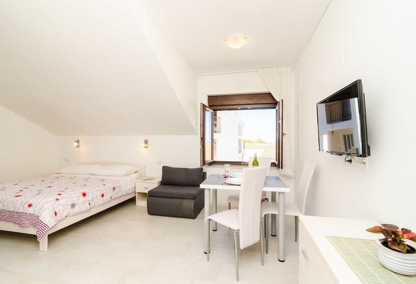 스탠다드 스튜디오 바다 전망, Cina Apartments