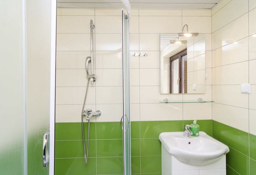 기본룸, Cina Apartments