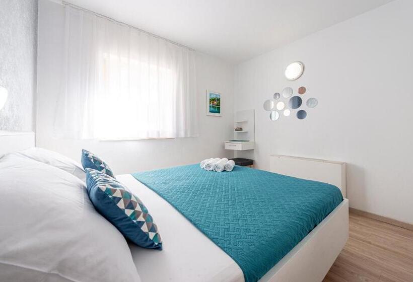 침실1개 아파트 발코니 바다 전망, Cina Apartments