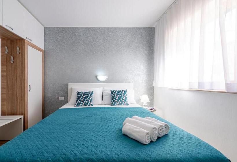 침실1개 아파트 발코니 바다 전망, Cina Apartments