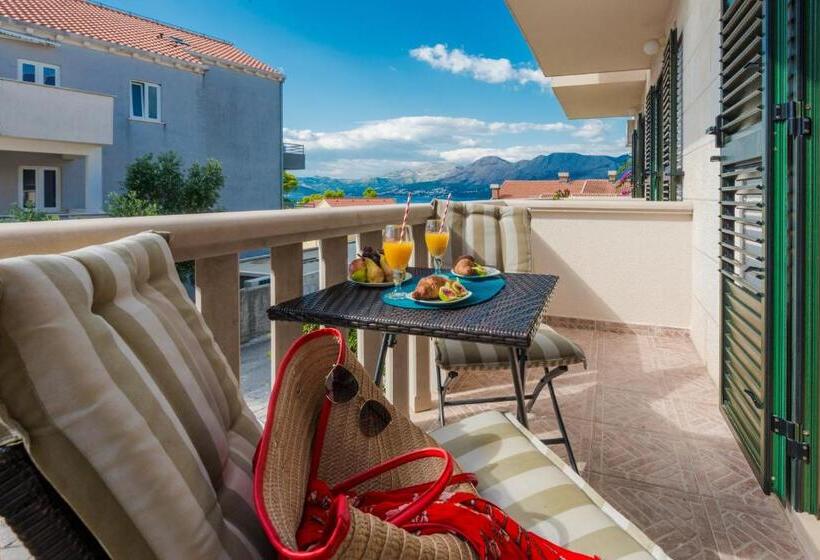 침실1개 아파트 발코니 바다 전망, Cina Apartments