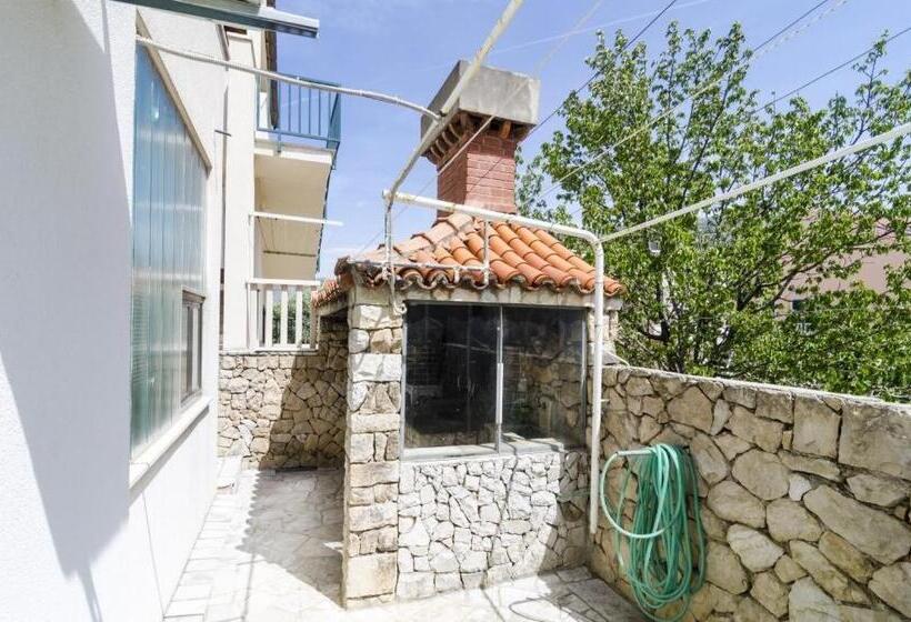 Номер Стандард Боковой Вид на Море с Балконом, Cina Apartments