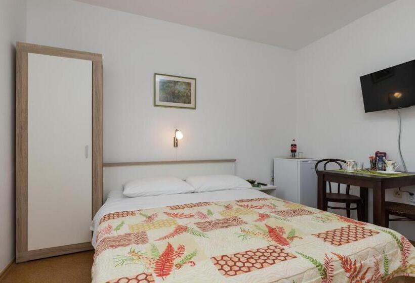 기본룸, Cina Apartments