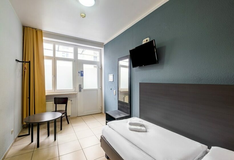 اتاق استاندارد یک نفره, a&o München Hauptbahnhof