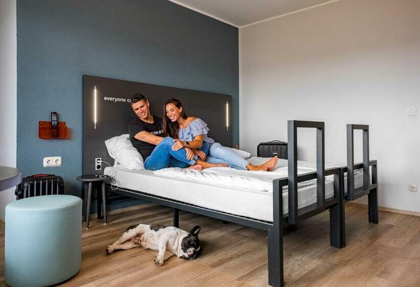 Номер Стандарт, a&o München Hauptbahnhof
