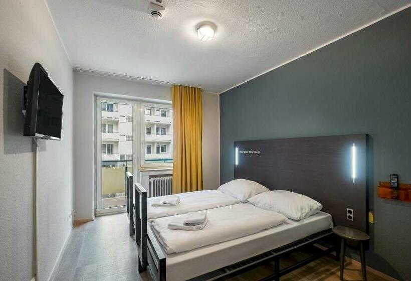 Номер Стандарт, a&o München Hauptbahnhof