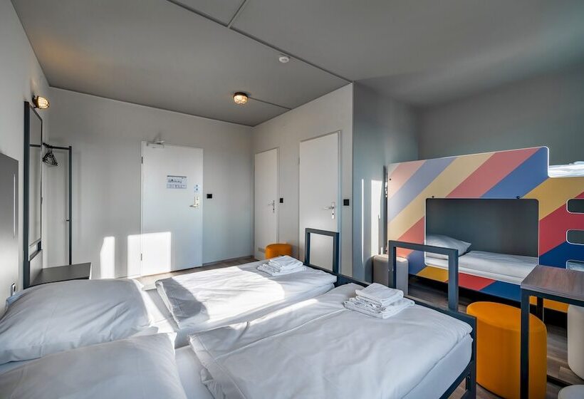 اتاق استاندارد چهار تخته, a&o München Hauptbahnhof