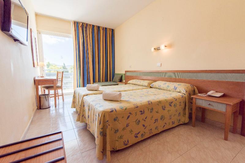 Номер Стандарт Вид на Бассейн, Azuline Hotel Pacific