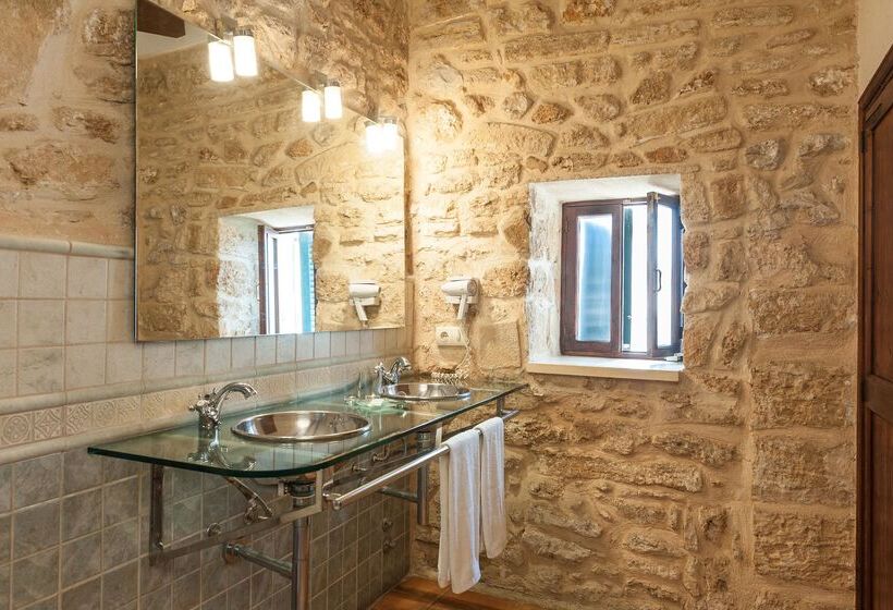 חדר סופריור, Can Simo