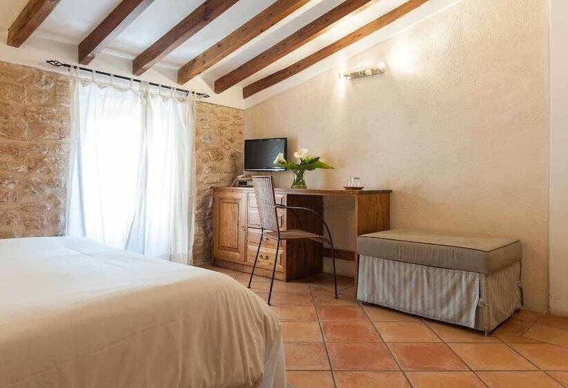 חדר סטנדרט, Can Simo