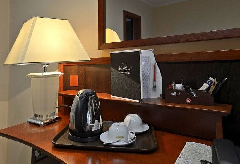 סוויטת ג'וניור, Grand