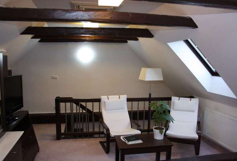 Duplex Suite, Grand