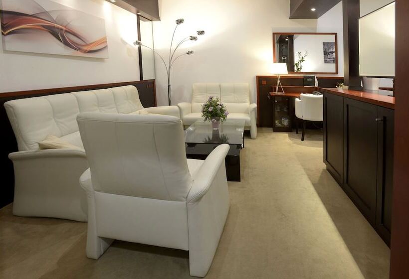Suite, Grand