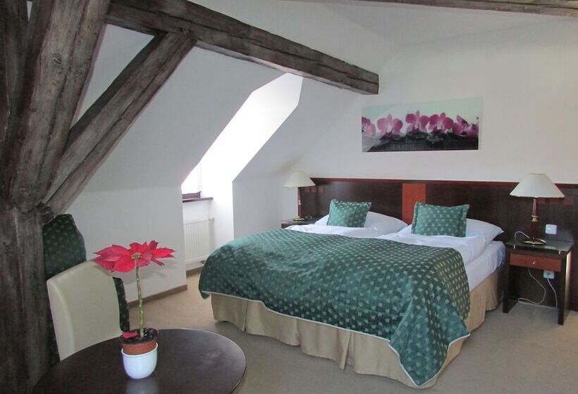 חדר דלוקס, Grand