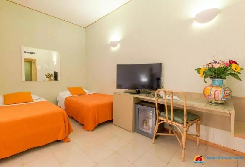 اتاق کلاسیک چهارنفره, Paradise Beach Resort