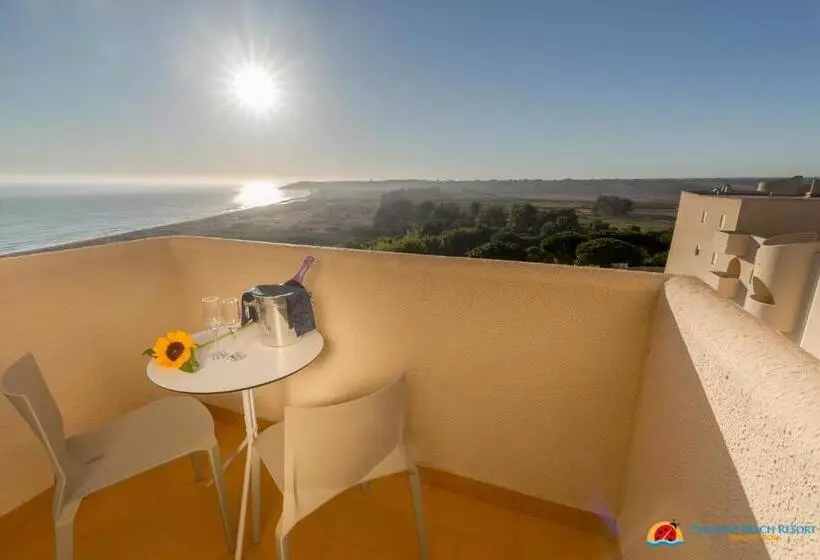 اتاق استاندارد با بالکن و چشم‌انداز دریا, Paradise Beach Resort