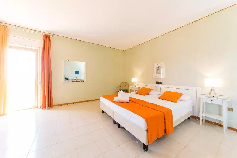 اتاق استاندارد با بالکن و چشم‌انداز دریا, Paradise Beach Resort