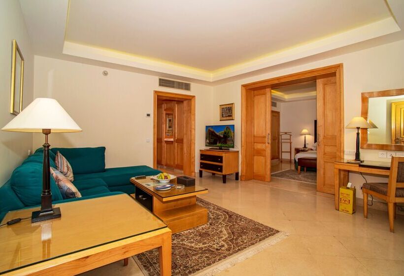 سوییت با چشم‌انداز باغ, Savoy Sharm El Sheikh