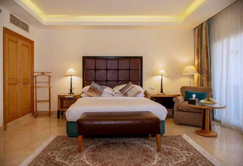 سوییت با چشم‌انداز باغ, Savoy Sharm El Sheikh