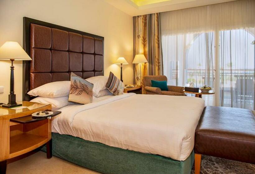 سوییت با چشم‌انداز استخر, Savoy Sharm El Sheikh