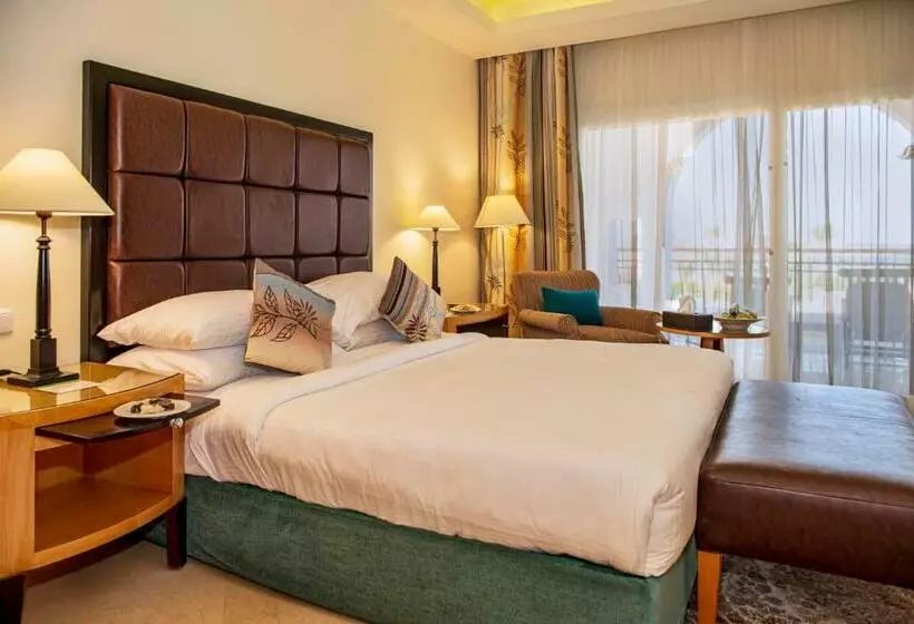 سوییت با چشم‌انداز استخر, Savoy Sharm El Sheikh