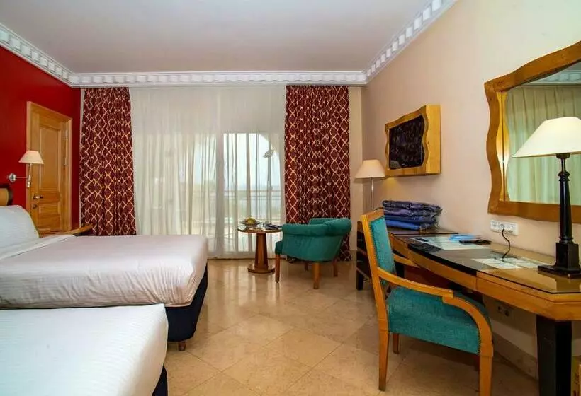 اتاق استاندارد با چشم‌انداز باغ, Savoy Sharm El Sheikh