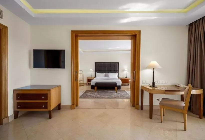 سوییت با چشم‌انداز دریا, Savoy Sharm El Sheikh
