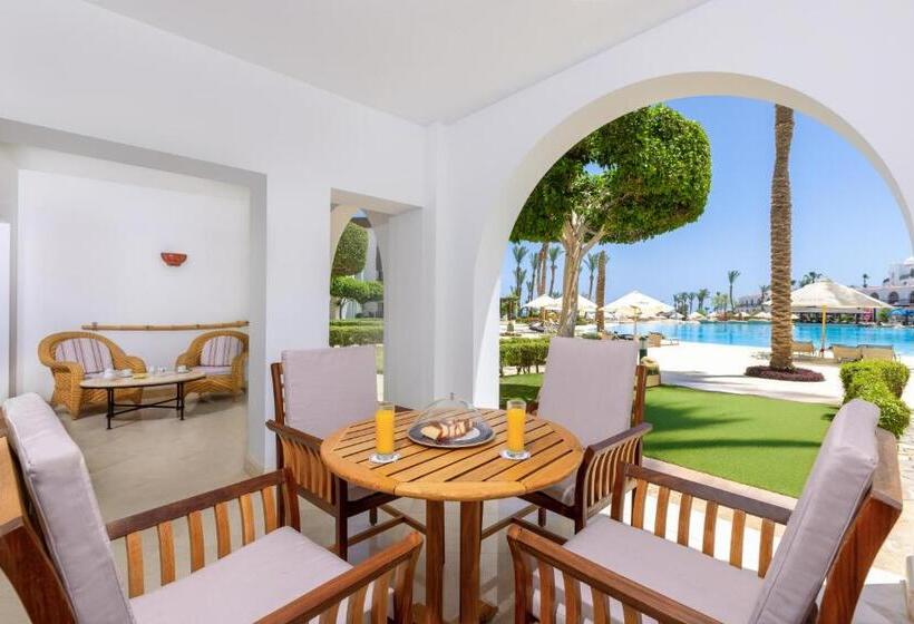 سوییت با چشم‌انداز استخر, Savoy Sharm El Sheikh