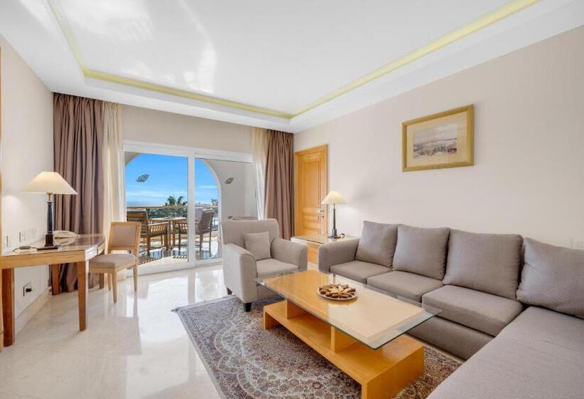 سوییت با چشم‌انداز استخر, Savoy Sharm El Sheikh
