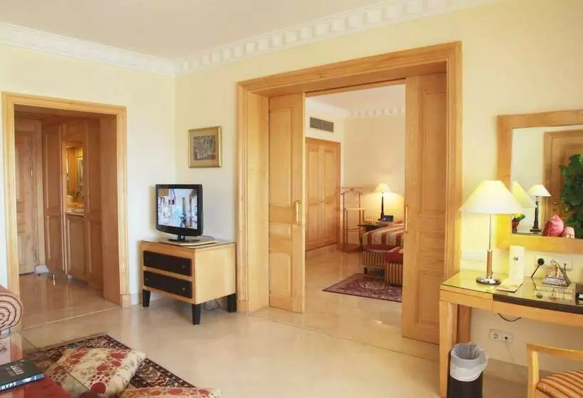 سوییت با چشم‌انداز دریا, Savoy Sharm El Sheikh
