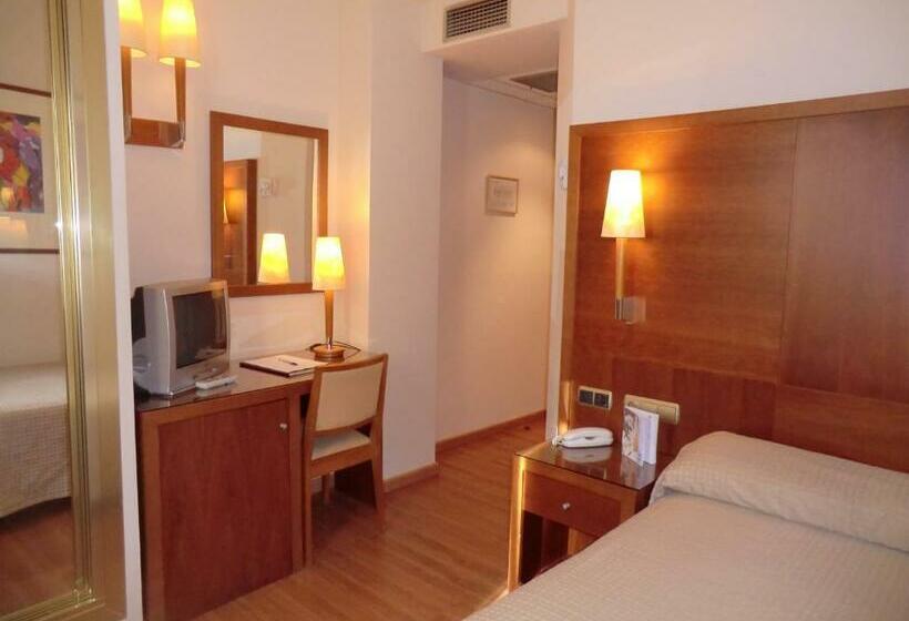 غرفة قياسية فردية, Saylu