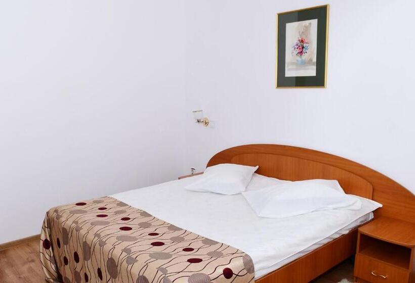 Номер Стандарт, Select