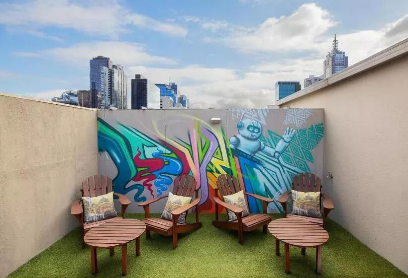 آپارتمان 2 خوابه با تراس, Quality Apartments Melbourne Central