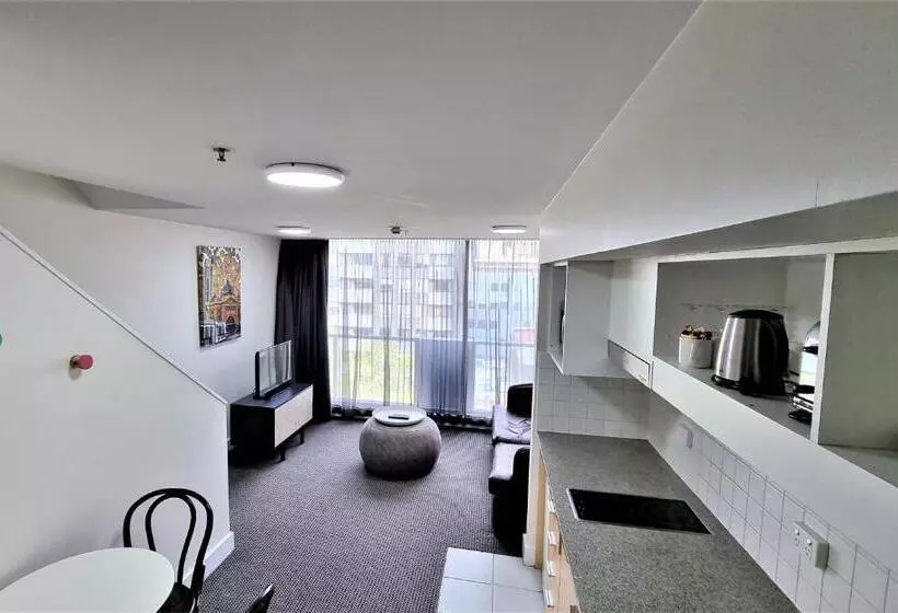 آپارتمان 1 خوابه, Quality Apartments Melbourne Central