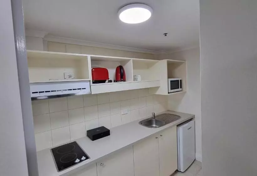 استودیوی استاندارد, Quality Apartments Melbourne Central