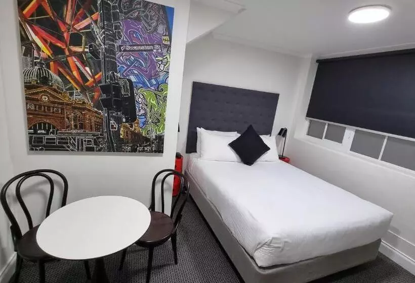 استودیوی استاندارد, Quality Apartments Melbourne Central