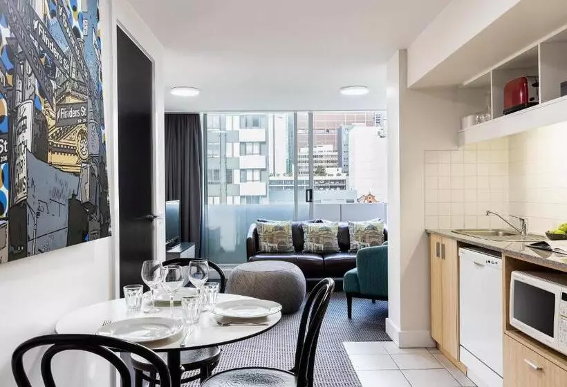 آپارتمان 2 خوابه با تراس, Quality Apartments Melbourne Central