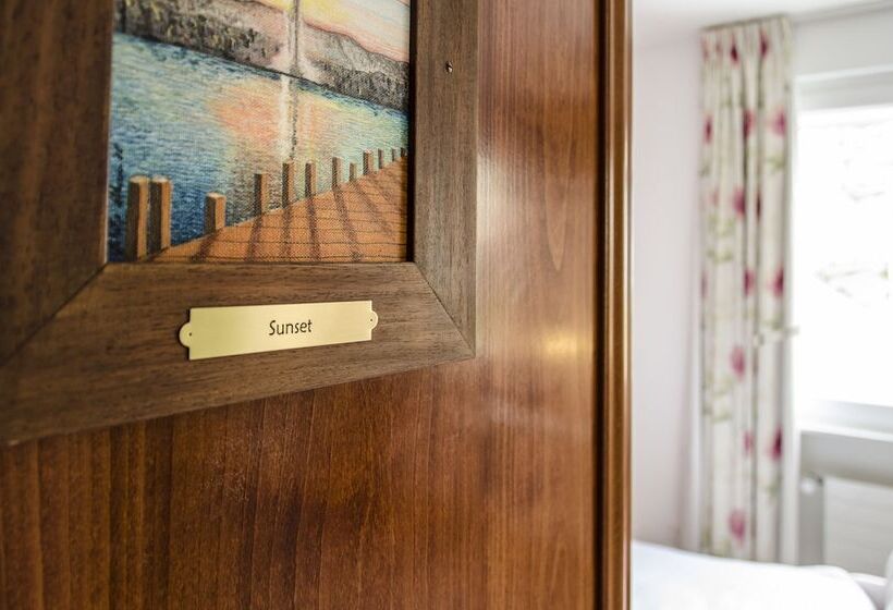 高级大房间, Auberge De Dully