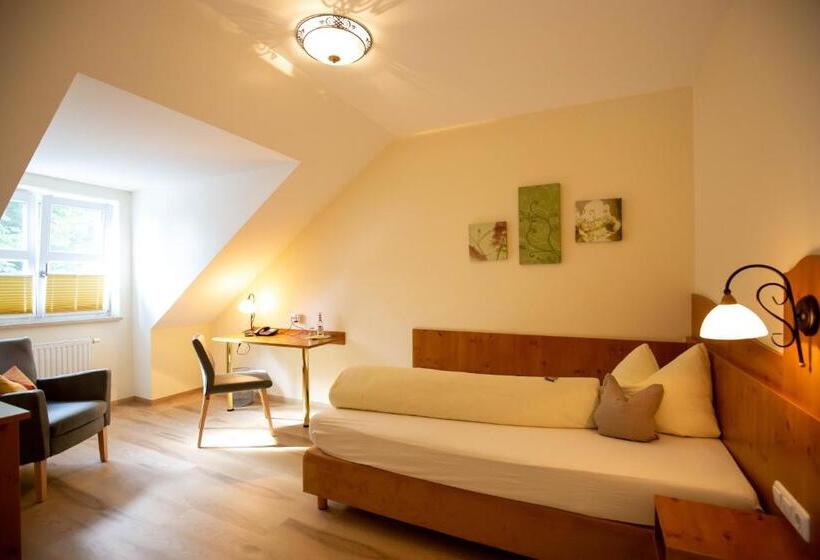 Номер Стандарт Индивидуальный, Gasthaus Und Hotel Göttler Josef