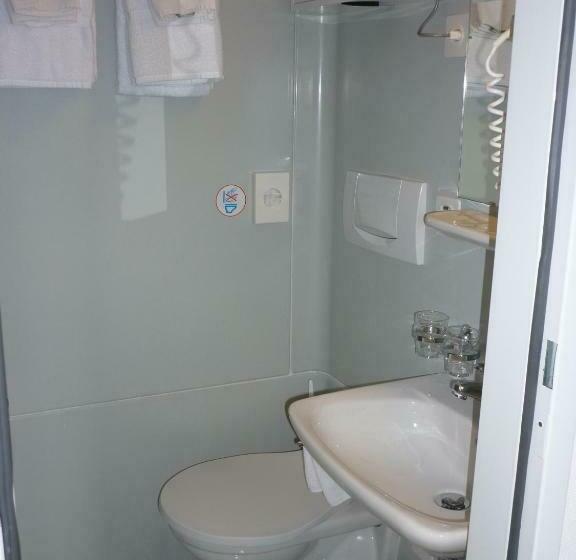 חדר סטנדרט, La Caquerelle