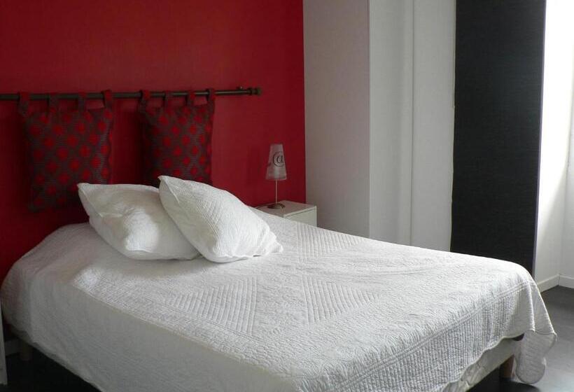 בית, 4 חדרי שינה, Chambres D'hôtes Et Gîtes Du Château De Clauzuroux