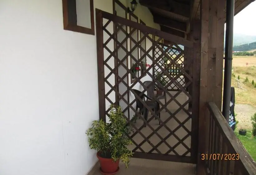 バルコニー付きスタンダードトリプルルーム, Guest House Belchin View
