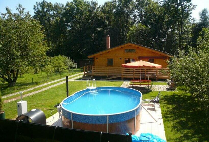 בקתת חדר, Chaty Pod Sokolím Hřbetem