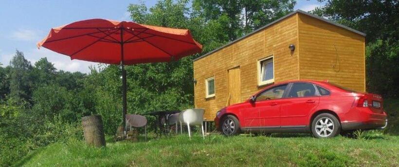 דירת חדר, Chaty Pod Sokolím Hřbetem