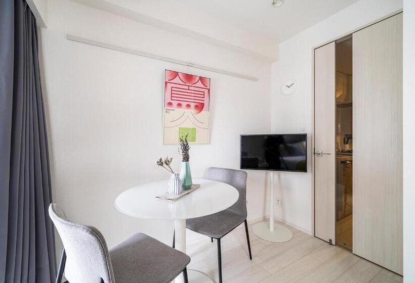 Студия Стандарт, Section L Ginza East